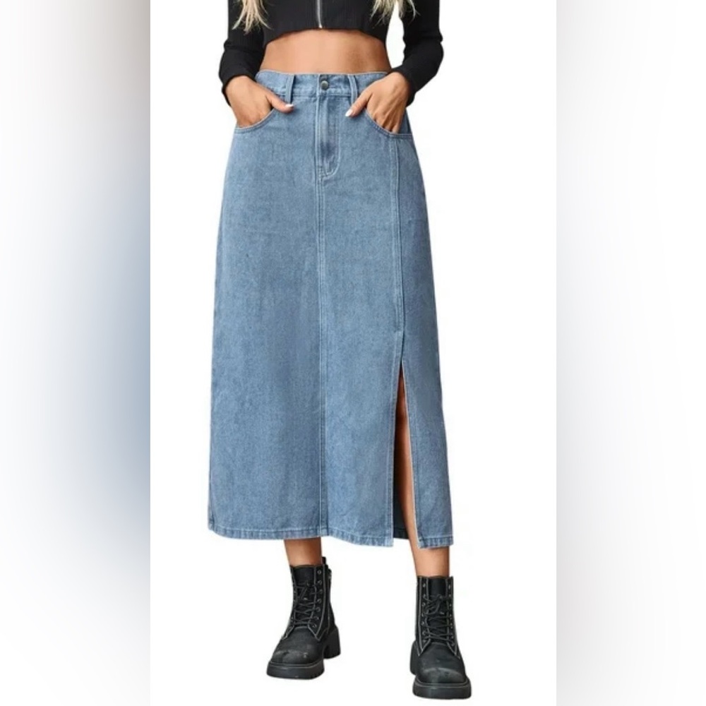 Aritzia Golden by TNA Denim Mid-length Skirt